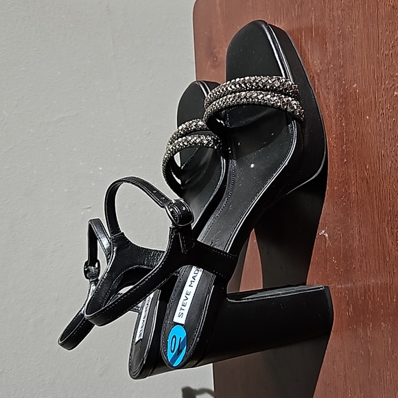 Steve Madden black studded platform sandals size 10 - Picture 1 of 11